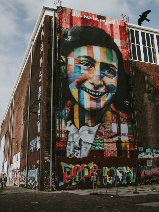 Top 10 Quotes of Anne Frank by Fadukitab